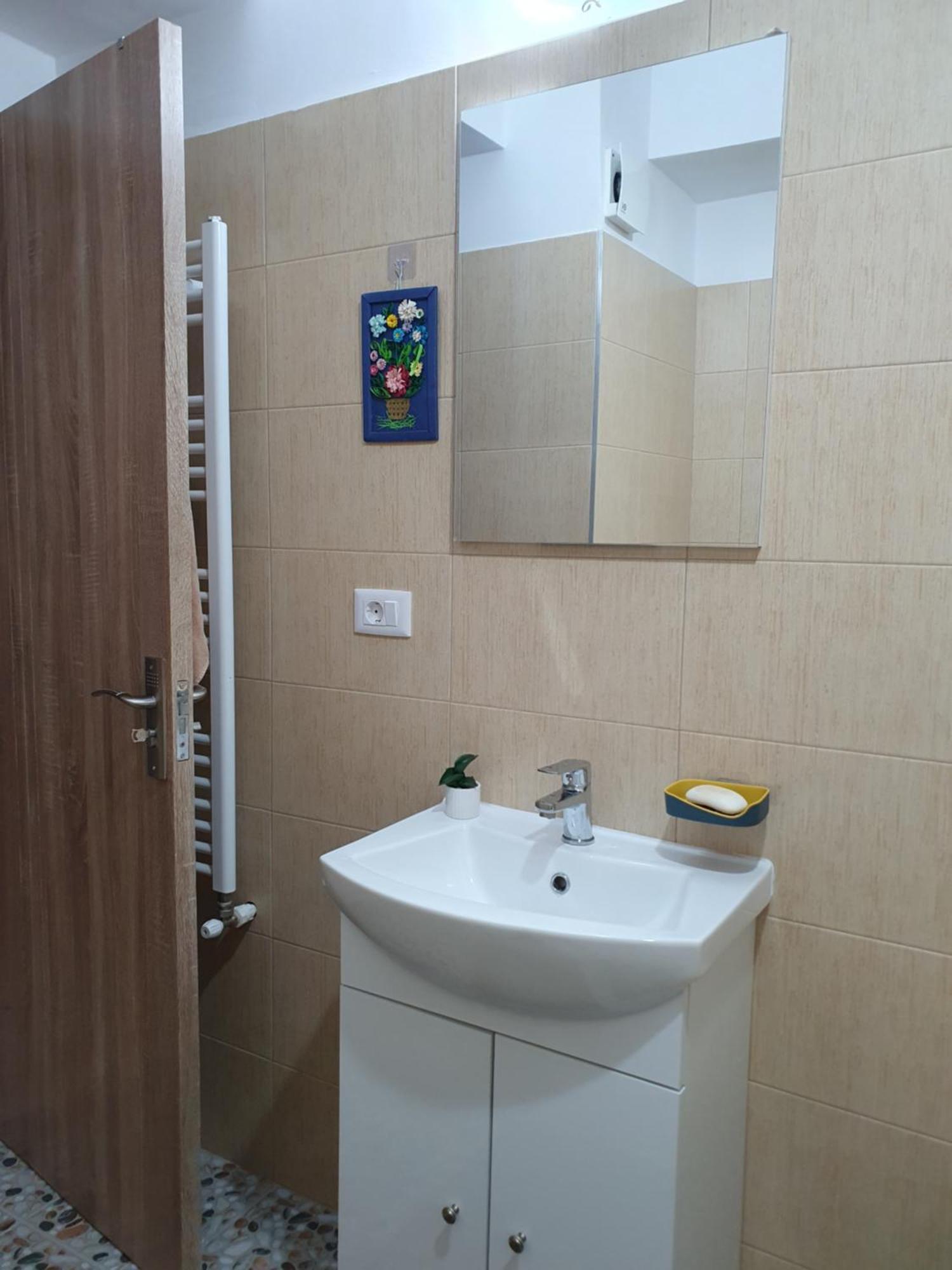 Apartament Castelul Bran Ramnicu Valcea Exterior foto