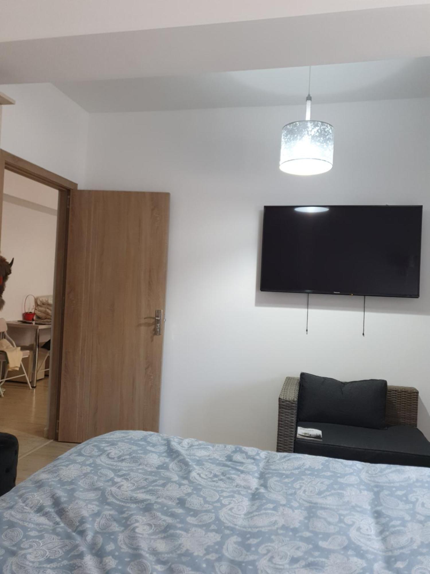 Apartament Castelul Bran Ramnicu Valcea Exterior foto