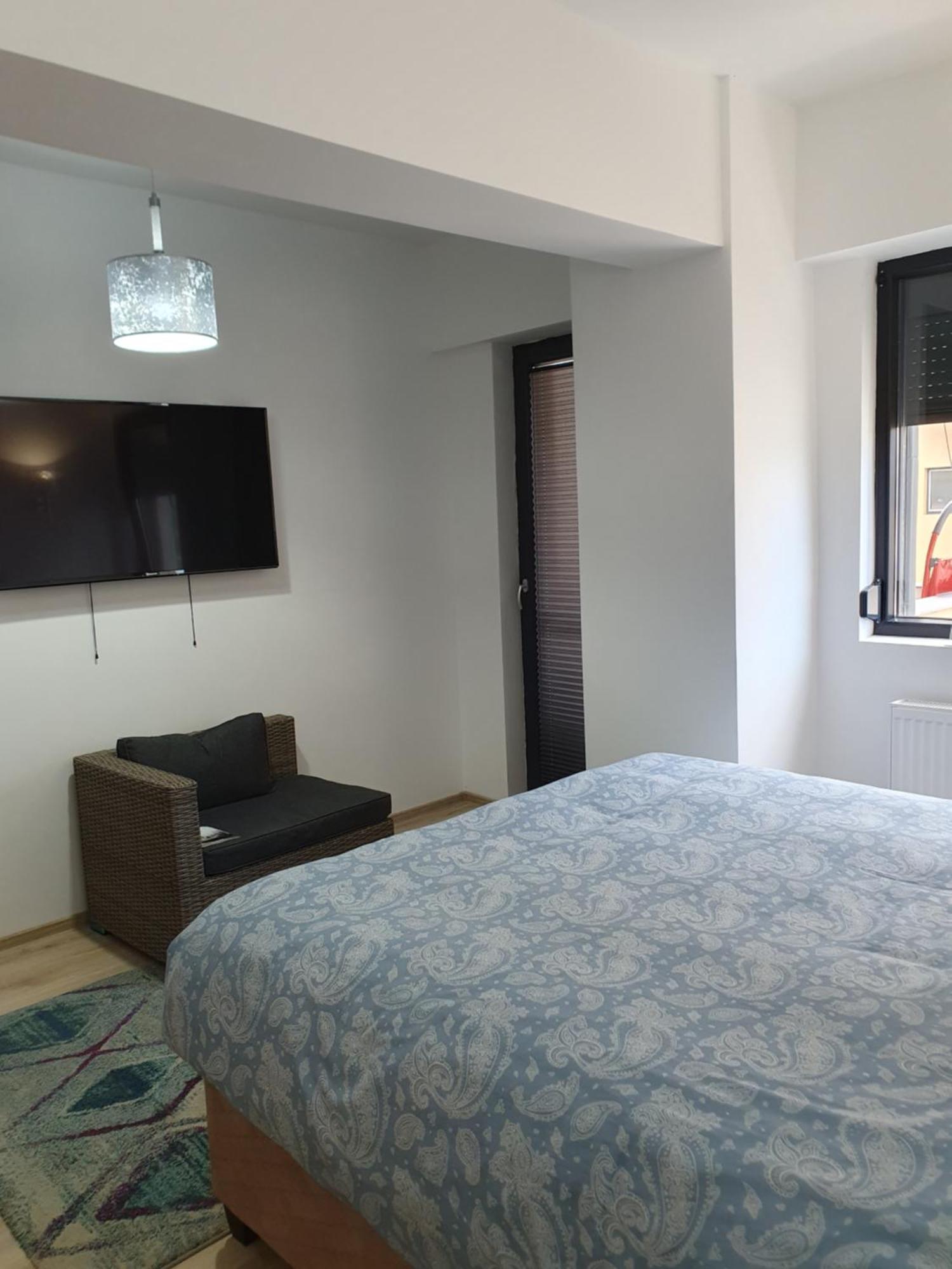 Apartament Castelul Bran Ramnicu Valcea Exterior foto