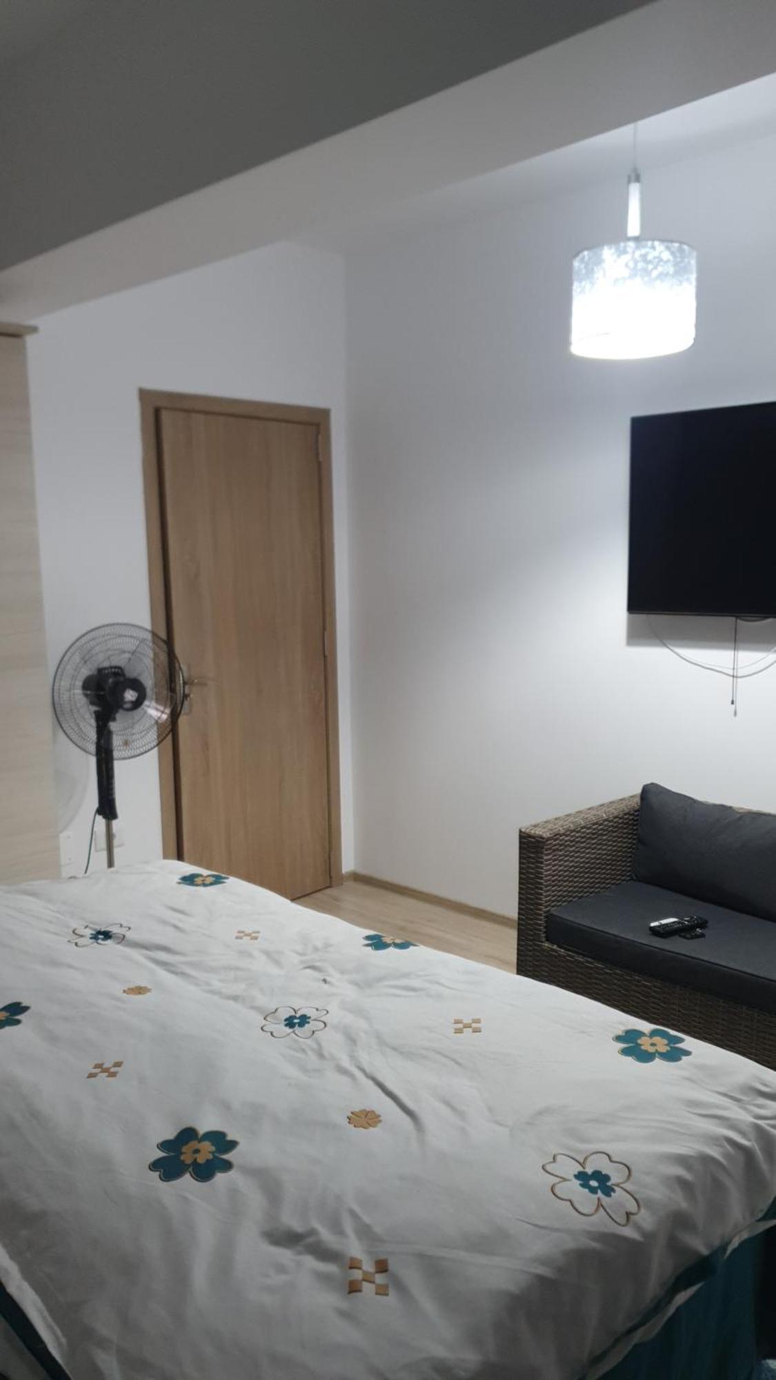 Apartament Castelul Bran Ramnicu Valcea Exterior foto