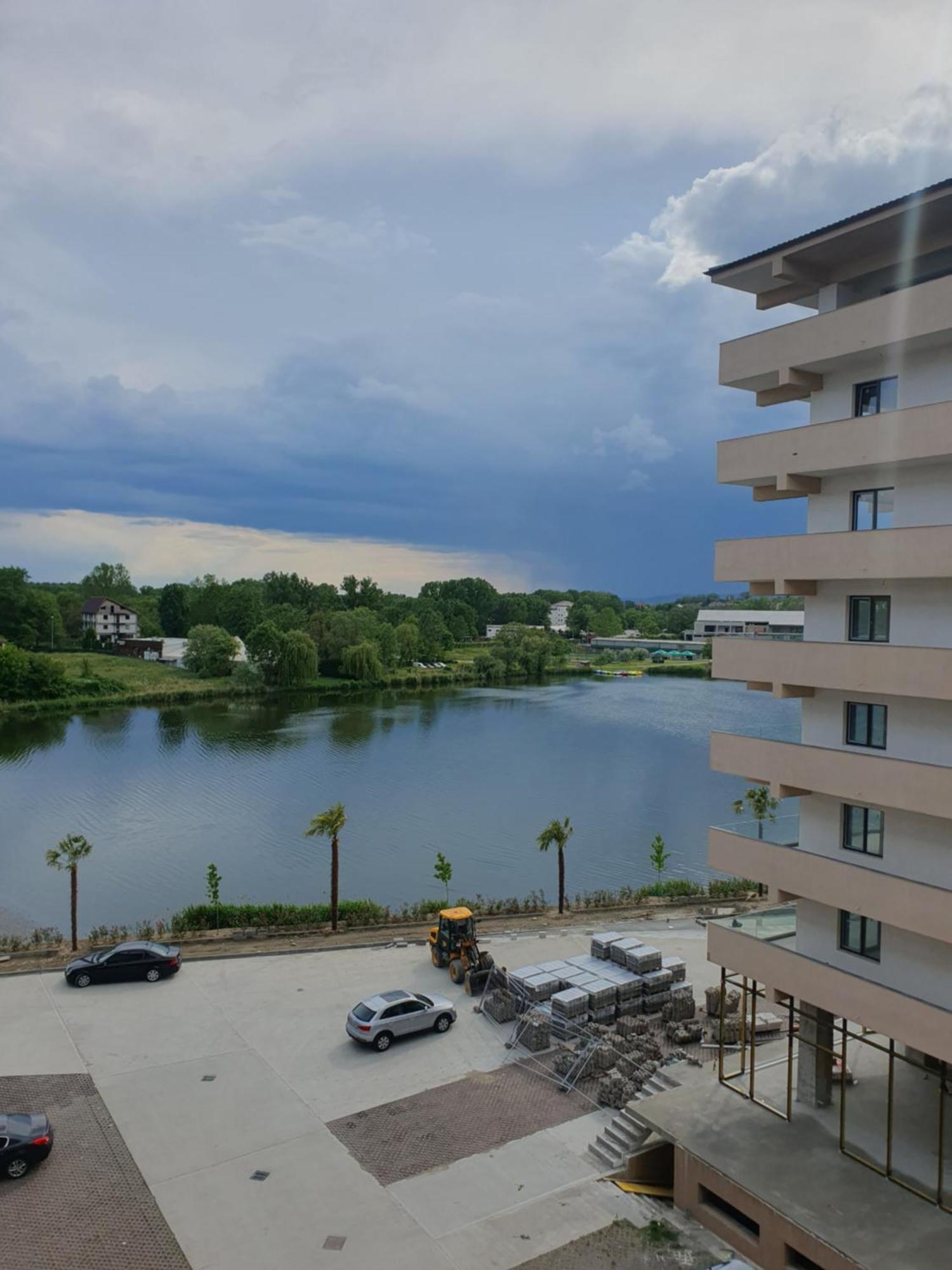 Apartament Castelul Bran Ramnicu Valcea Exterior foto